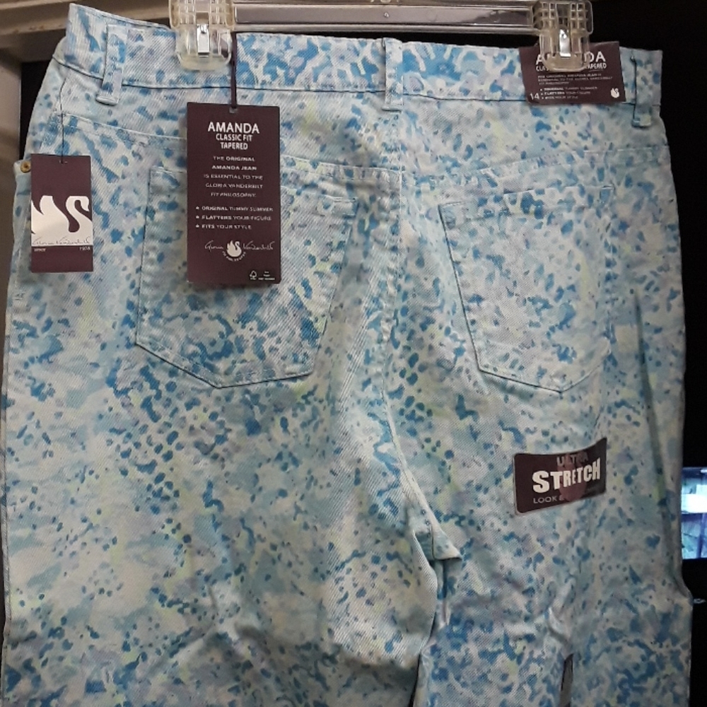 Jeans - Picture 3 of 3